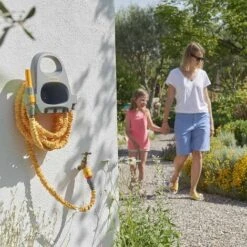 Expandable Hose Superhoze 15 M With Hose Hanger Hozelock -GardenWater Pro Sales 12129729 5