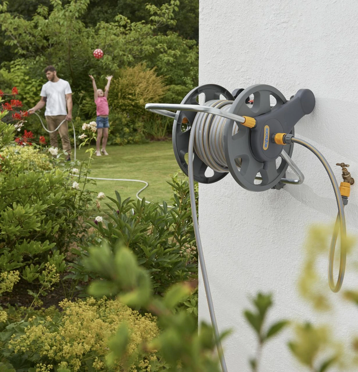 (2431) Hozelock 2 In 1 Assembled Reel+25m M/P+ Fittings/nozzle 3 (2431) Hozelock 2 In 1 Assembled Reel+25m M/P+ Fittings/nozzle - Image 3