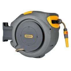 Hozelock 2401 Auto Reel With 20m Hose And Connectors