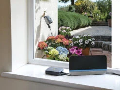 Hozelock 2216 Cloud Controller Kit -GardenWater Pro Sales HOZ2216 LIFESTYLE2