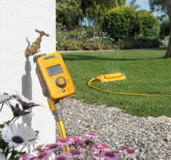 Hozelock 2224 Select Plus Controller / Water Timer -GardenWater Pro Sales hozelock 2224 select plus controller water timer 5010646061735 ftb12566 28982.1682626179